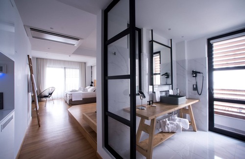 Nea Styra Hotel | Sunday Boutique Hotel