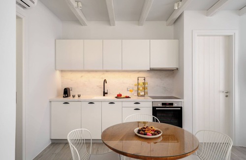 Agia Anna Villa | Sunday Suites Honeymoon Villa W/Sea Views at Ag. Anna Beach ⛱