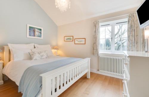 Diss House | Sundial Lodge