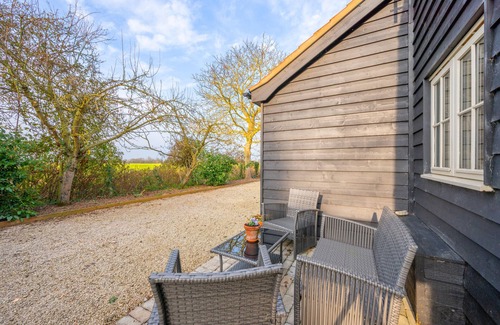 Diss House | Sundial Lodge - Two Bedroom House, Sleeps 4