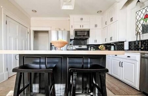 Cleveland House | Sunflower Cottage