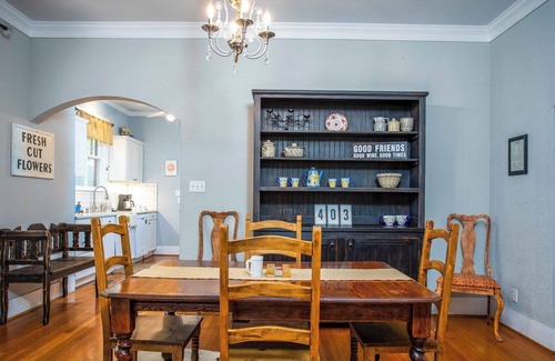 Fredericksburg House | Sunflower Haus | Great Location | Fire Pit