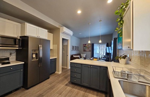 Winthrop House | Sunflower Resort Arnica Cabin ~ King/Queen