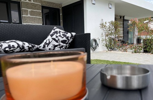 Arouca Villa | Sunflower Yellow Villa, Arouca, Aveiro