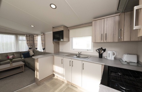 Looe House | Sunking Caravan by Belvilla