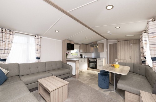 Looe House | Sunking Caravan by Belvilla