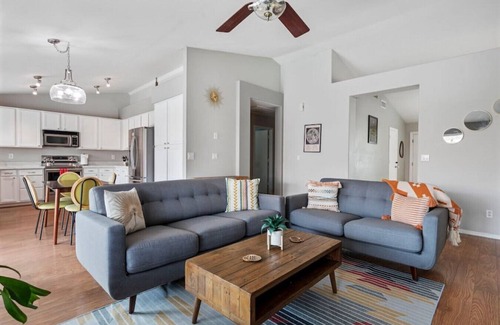 Deer Valley Estates House | Sunkissed Private Pool 3BR Oasis w/Outdoor Lounge