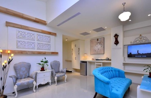 Chenggong Bed & Breakfast | Sunlight Gallery landscape B&B