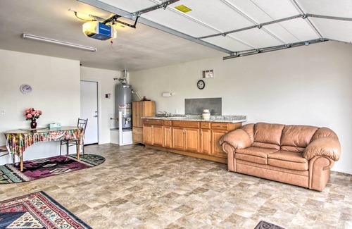 Tucson House | Sunlit Tucson Escape w/Patio ~ 10 Mi to Dwtn!