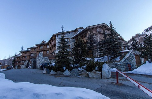 Val-d'Isere Apartment | Sunny 3-Room Apt · Ski-In/Ski-Out · Parking · Val-d'Isère