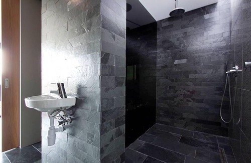 Kopavogur Villa | Sunny and Spacious Luxury House