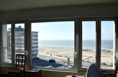Koksijde-Bad Apartment | Sunny apartment in Koksijde with coastal views