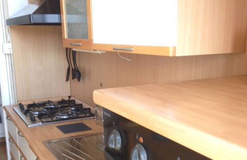 Citta Nuova-Barriera Nuova-San Vito-Citta Vecchia Apartment | Sunny Apartment Temporary Rent
