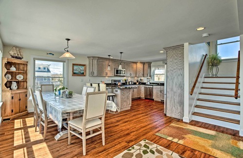 Mattapoisett Center House | Sunny Beach House Getaway - Steps From Water!