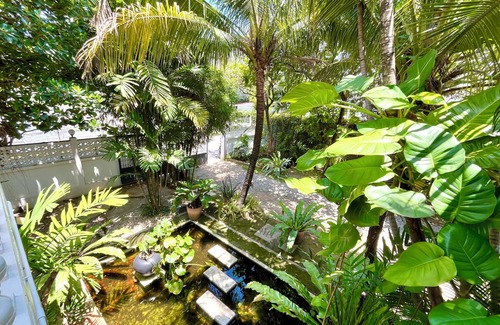 Chang Phueak House | Sunny Bedroom with AC in Prime Location - Peaceful Stay in Modern Thai House
