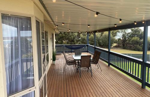 Emu Bay House | Sunny Brae