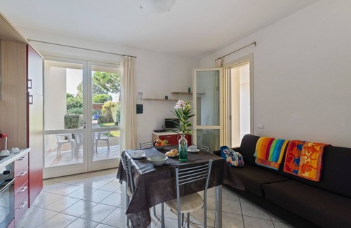 Lido delle Nazioni Apartment | Sunny Coastal Escape in Lido