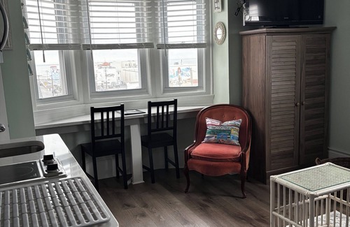 North End Condo | Sunny, cozy studio with ocean views in the heart of Ocean City NJ!
