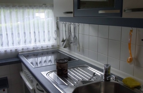 Damp House | Sunny, cozy wooden holiday house with big terrace and BBQ