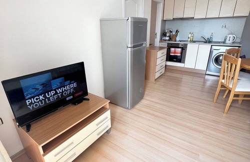 Burgas Apartment | Sunny Day 5 apartment