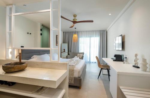 Tingaki Hotel | Sunny Days