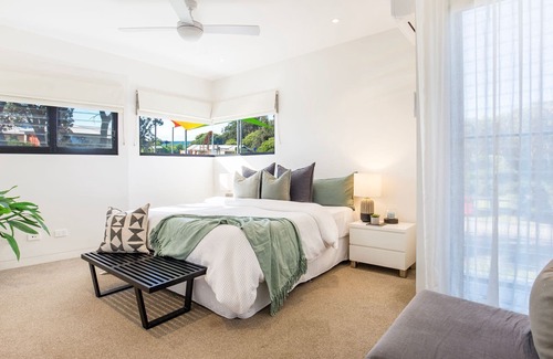 Shoalhaven Heads House | Sunny Daze - Direct Beach Access