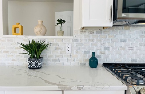 Princeton Condo | Sunny Downtown 2BR w/Parking