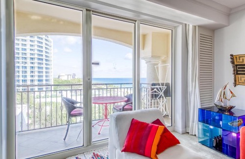 Central Beach Hotel | Sunny Dreams