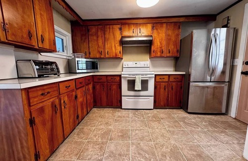 Amherst Other | Sunny Farmhouse Fully Furnished 3bed/2bath