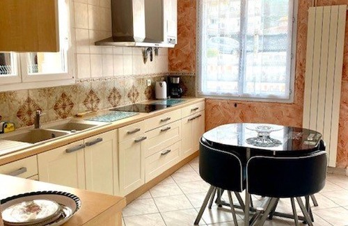 Amelie-les-Bains-Palalda Apartment | Sunny 1-Bedroom Apartment with A/C, WiFi, Parking, and Balcony in Amélie-les-Bains