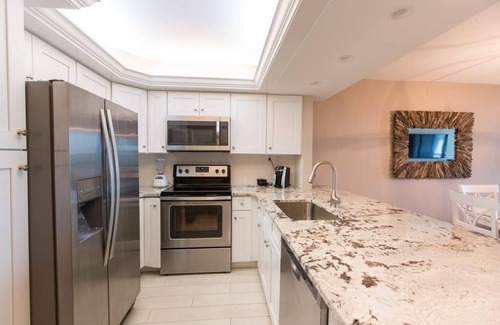 Sanibel Hotel | Sunny Getaway on Sanibel Island with Gulf Views, Nature Trails, Kayaking