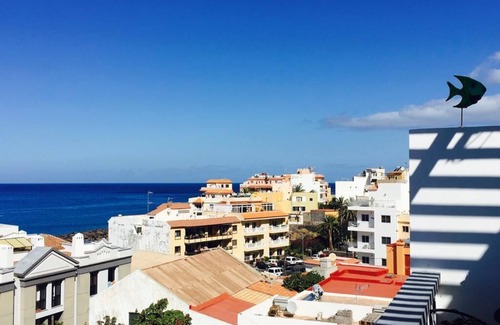Valle Gran Rey Apartment | SUNNY HARBOR APARTMENT IN VALLE GRAN REY WITH LARGE BALCONY, 50m TO THE BEACH, WIFI