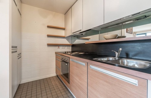 Ydrousa House | Sunny Home with Breathtaking Aegean View