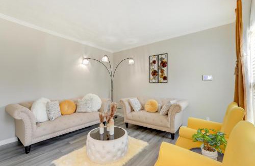 Lithonia House | Sunny Lithonia Home about 7 Mi to Stone Mountain Park!