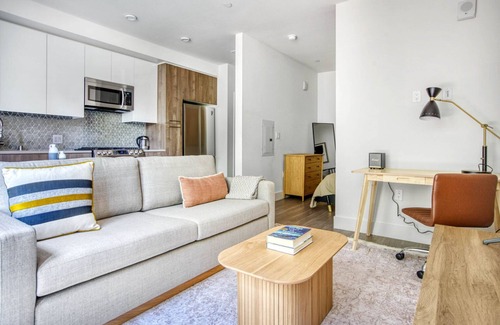 Mountain View Apartment | Sunny Mountain View Studio w/Gym & W/D, near 280 & 101, by Blueground