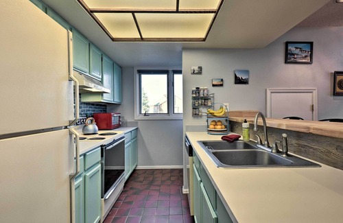 Pagosa Springs Condo | Sunny Pagosa Springs Escape w/Deck & Views!