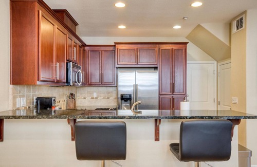 Santa Clara House | Sunny Santa Clara 4BR Home w/A/C, close to Global Cuisine, by Blueground