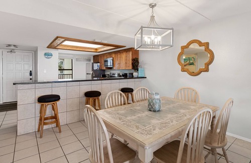 South Padre Island Condo | Sunny Shores at Saida II Updated Beachfront Condo