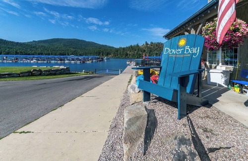 Sandpoint House | Sunny Side Up - Courtyard Beach Bungalow