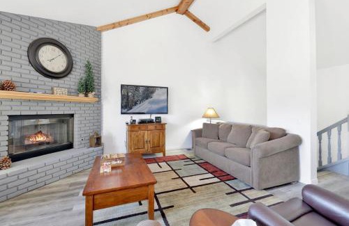 Big Bear Lake House | Sunny Side Up - Golf & Ski Townhouse at Bear Mountain Resorts