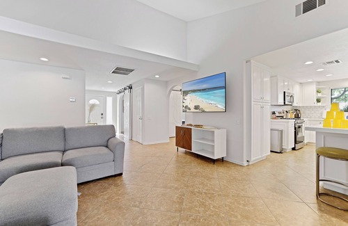 Bermuda Dunes House | Sunny SoCal Escape: Pool, Spa & Air Hockey Fun