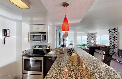 Surfside Condo | Sunny Solara Surfside, 1 Bedroom Oceanfront Resort
