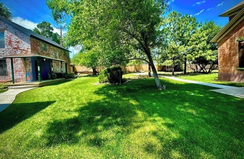 Raton House | Sunny Southwest Casita!