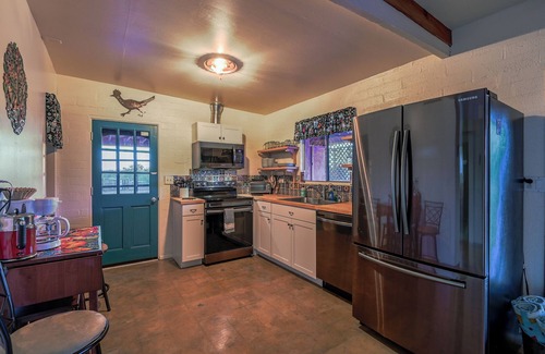 Tucson Estates House | Sunny Southwest Winter Getaway with Pool & Games