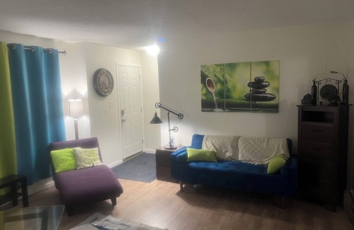 Saskatoon House | Sunny Stays: Cozy, Bright, and Perfect for Your Getaway.