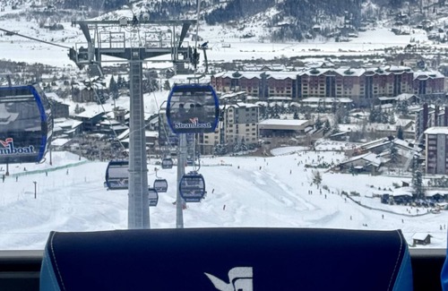 Steamboat Springs Condo | Sunny Steamboat ski condo with epic mountain views. Walk to resort base & lifts!