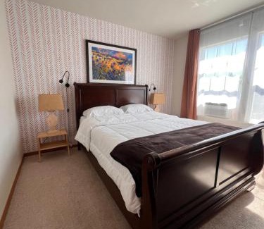 Dupont House | Sunny View Hotel Tacoma-Lakewood-DuPont-Olympia
