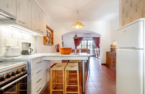 Altura Villa | Sunny villa in Altura beach, garden, Wifi, air conditioning, ground floor