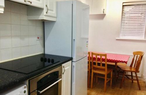 Godalming House | Sunnyhill