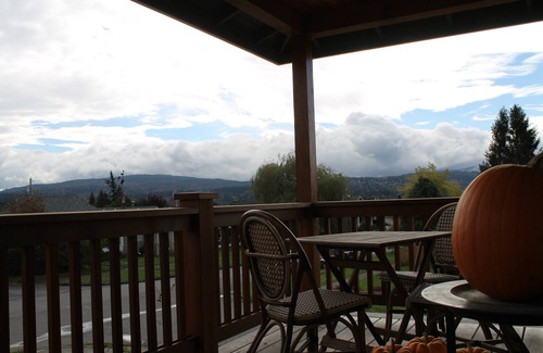 Sunnyland House | Sunnyland Craftsman Home - monthly rental